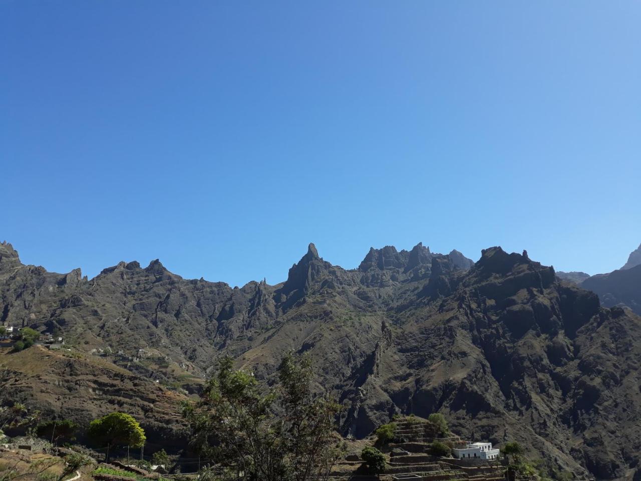 Casa Madeira Villa ปอร์โตโนโว ภายนอก รูปภาพ